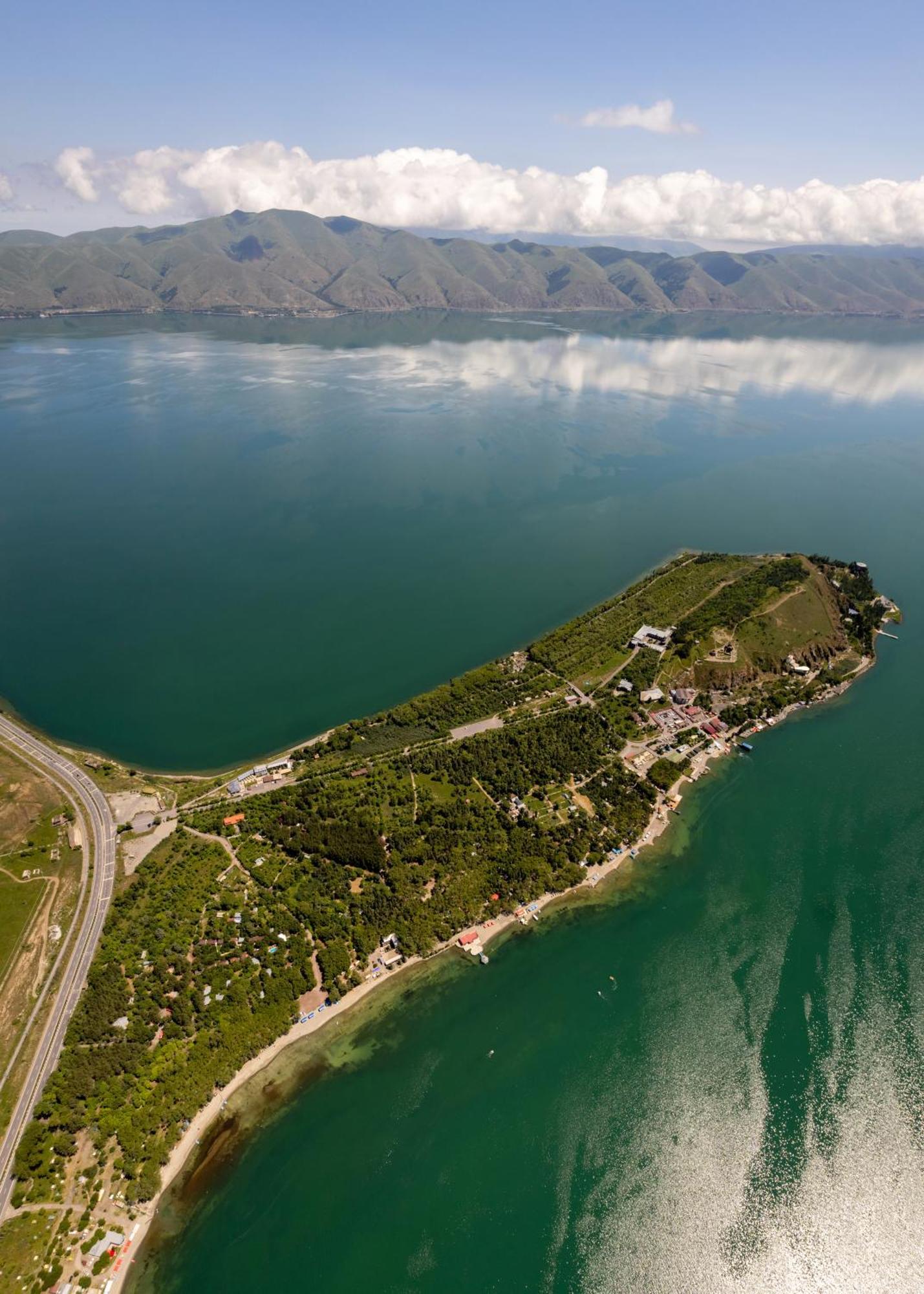 Garden Inn Resort Sevan Exterior photo